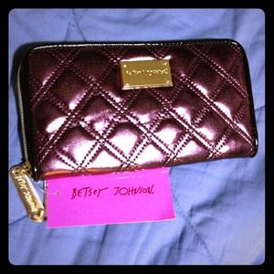 sold ! new betsey wallet