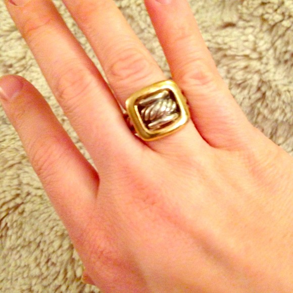 $795 Authentic David Yurman Buckle Ring