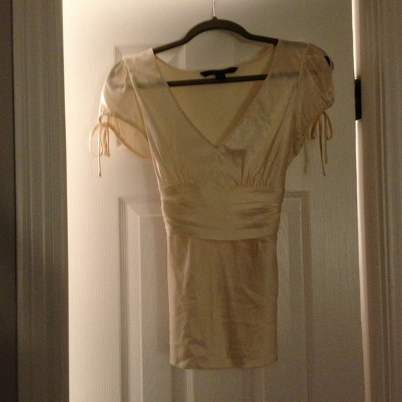 Beautiful silk-style top.
