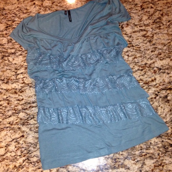 Cute Maurices lace ruffle top