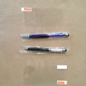 ⛔SOLD⛔Two styluses+iPhone screen protectors