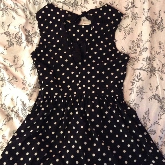 ❌SOLD❌Black Polka Dot Dress W/ Collar - Picture 3 of 4