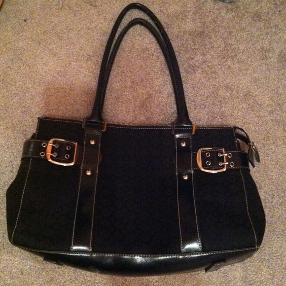 Nine West shoulder purse!