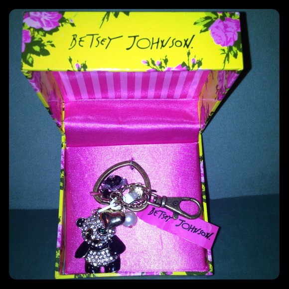 Jewelry - 💯 Authentic Brand New Betsy Johnson keychain