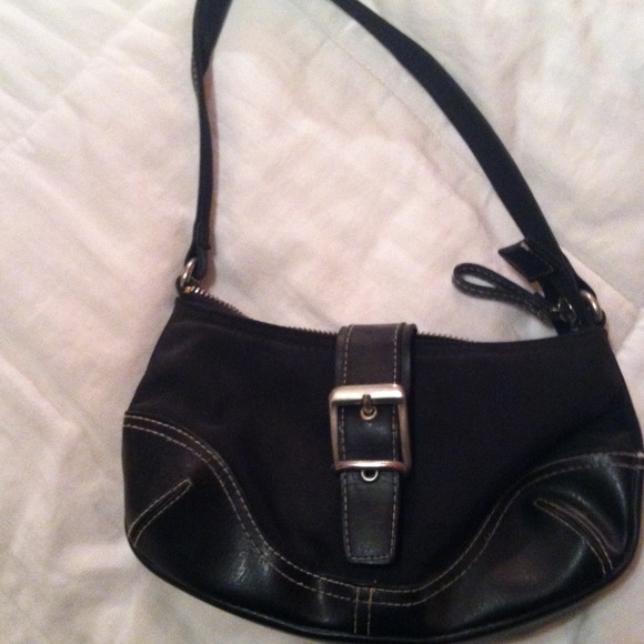 Cute handbag.