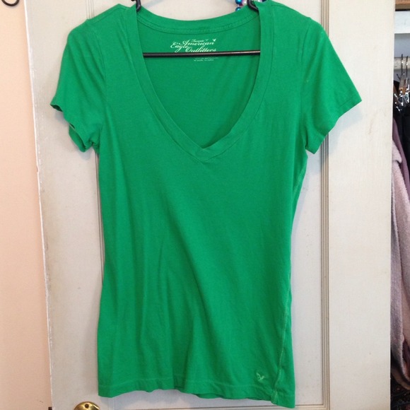 Green American eagle v-neck top sz Med