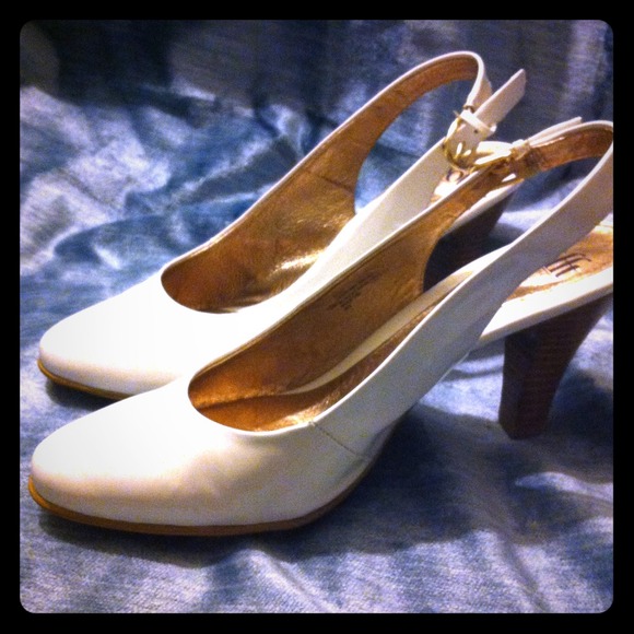 sofft Shoes - Sofft White patent sling backs