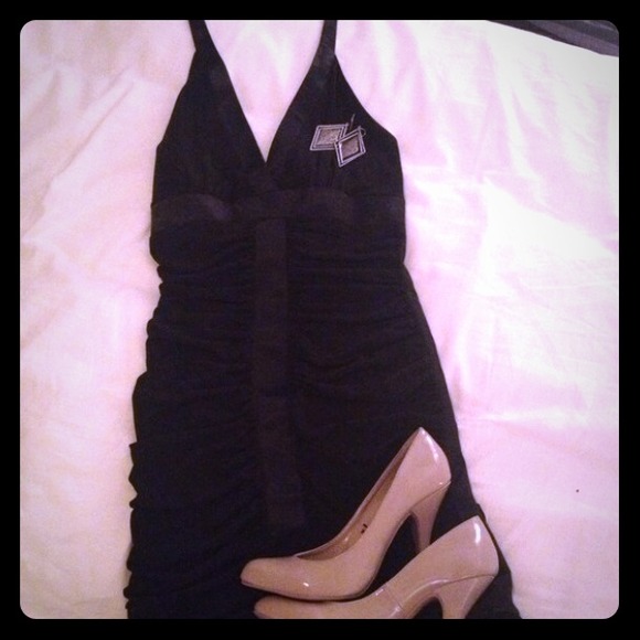 HP 12/19! Cache little black dress!