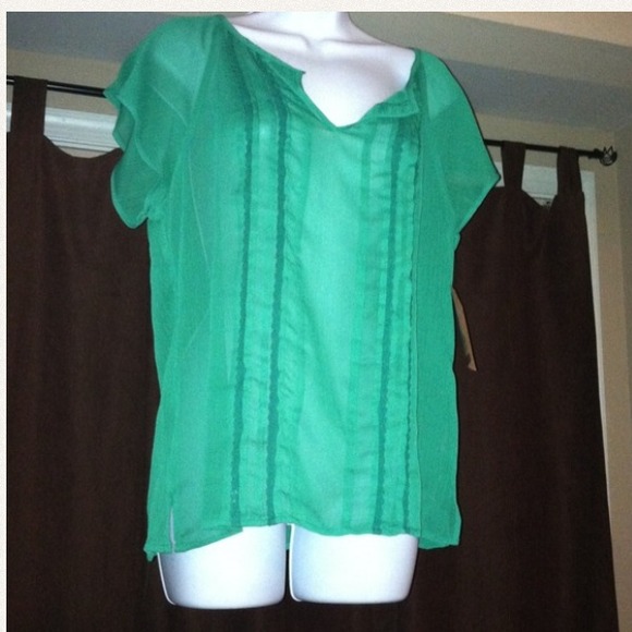 ❌Sold❌Sheer Top