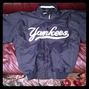 *REDUCED* Yankees Jacket Navy fleece lined