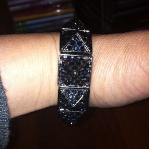 Lead free dark blue diamond cut bracelet