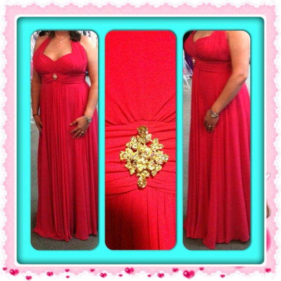 Flash by Mac Duggal Dresses & Skirts - 💞💥Reduced💥halter formal or prom💥EUC! 💞