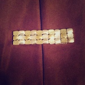 Silver/gold stretch bracelet