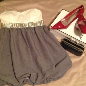 Onyx Metallic Red Carpet Clutch