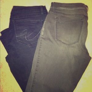 🔒Sold🔒Express jean leggings bundle!!