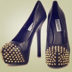 steve madden black studded heels
