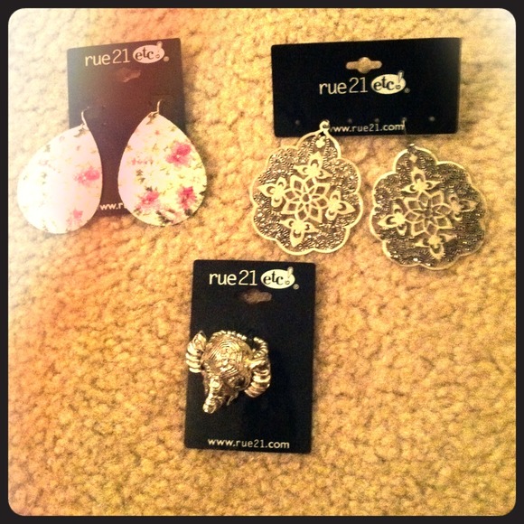 ⭐Some sold in a bundle - Picture 1 of 4