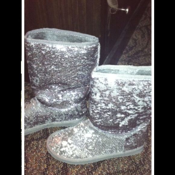 Sparkly boots!