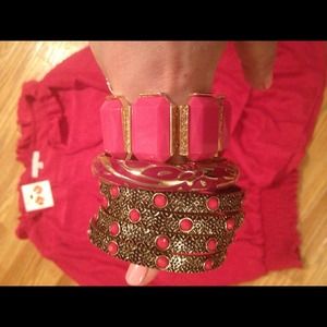 🚫SOLD IN BUNDLE🚫NWOT set of bangles