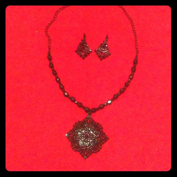 Necklace and earring set! - Picture 1 of 2