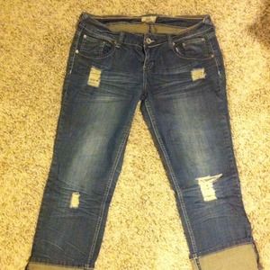 Denim distressed capri pants