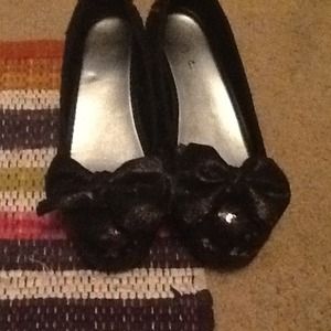 "LIKE NEW" sparkly justice black wedges
