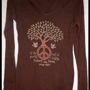 Super thin and tight fitted shirt