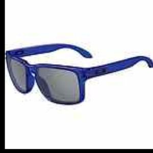 Authentic blue Oakley Holbrooks with Original case