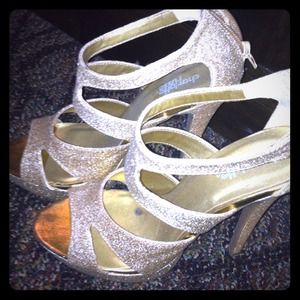 Worn once!