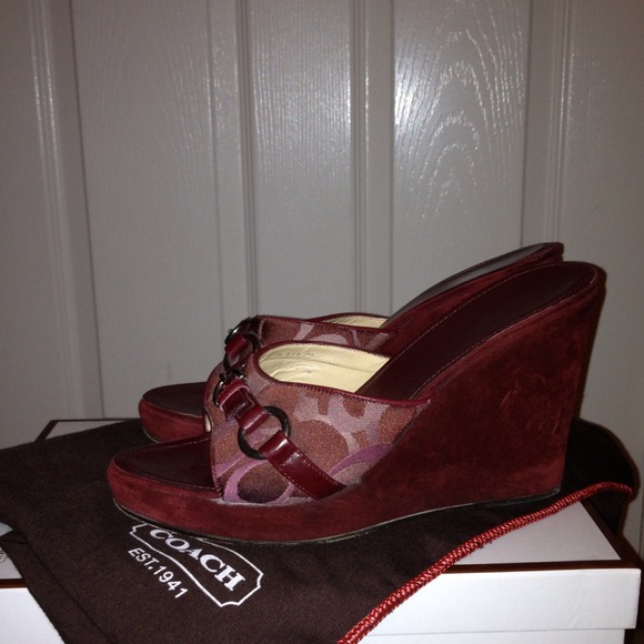 Coach Wedge Heels - Picture 2 of 4