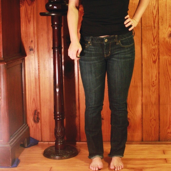 American eagle straight leg dark wash jeans