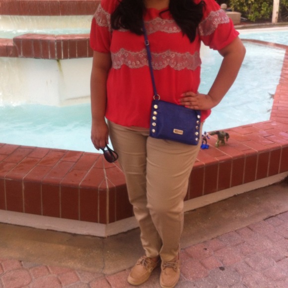 Authentic Kenneth Cole reaction! - Picture 4 of 4