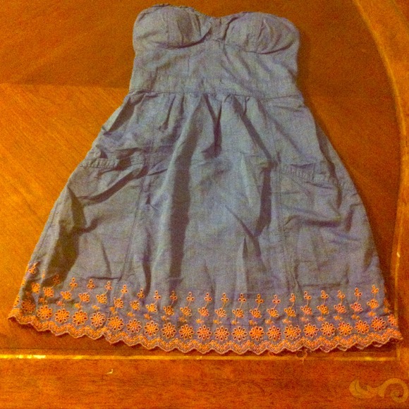 Delia's blouse