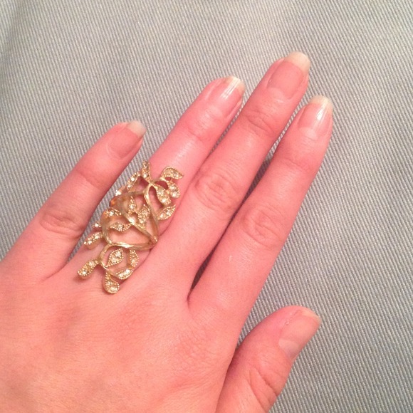 ⚡SOLD⚡Vine Ring