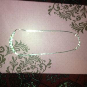 Simple diamond necklace