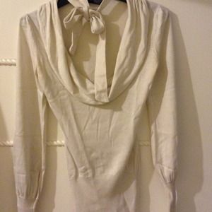 85%silk 15%cashmere top with neck tie🌹🌹