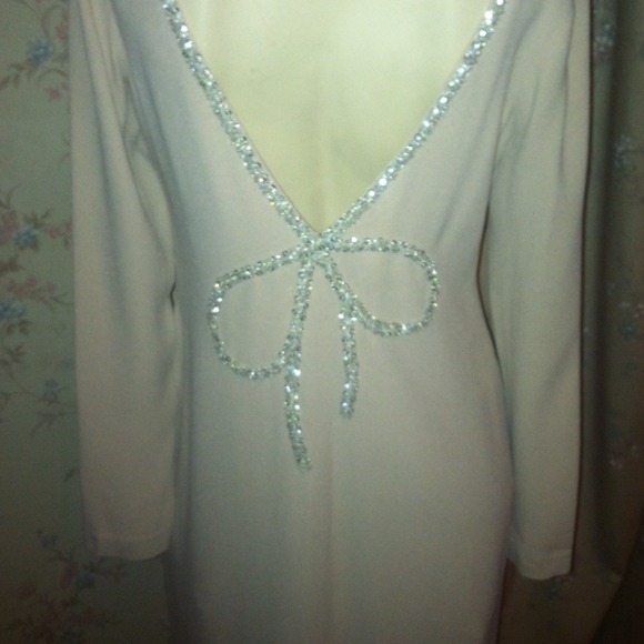 *****SOLD******Trina Turk nude v back plunge dress - Picture 3 of 4