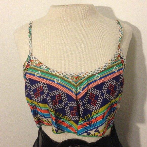 Tops - SS NWT tribal inspired bra/crop top