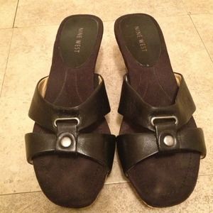 Nine West black wedge sandals