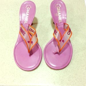 Chanel pink sandals
