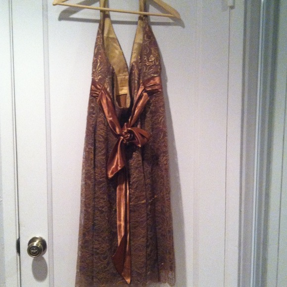 Dress - Picture 2 of 3