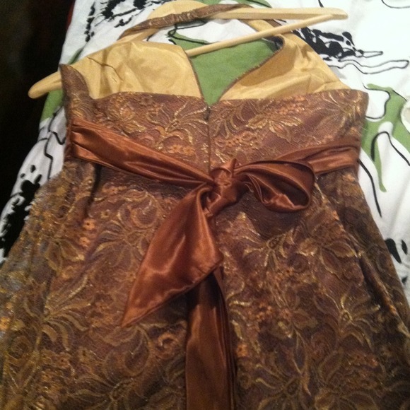 Dress - Picture 3 of 3