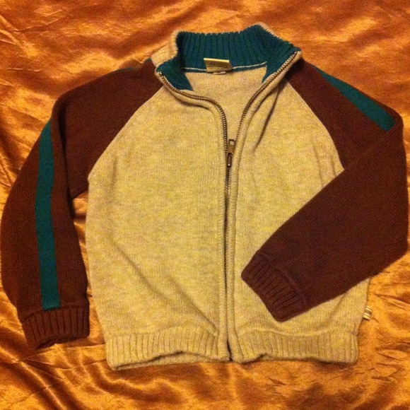 Babystyle boutique sweater 4t fits like 3t