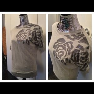 One shoulder Floral detail