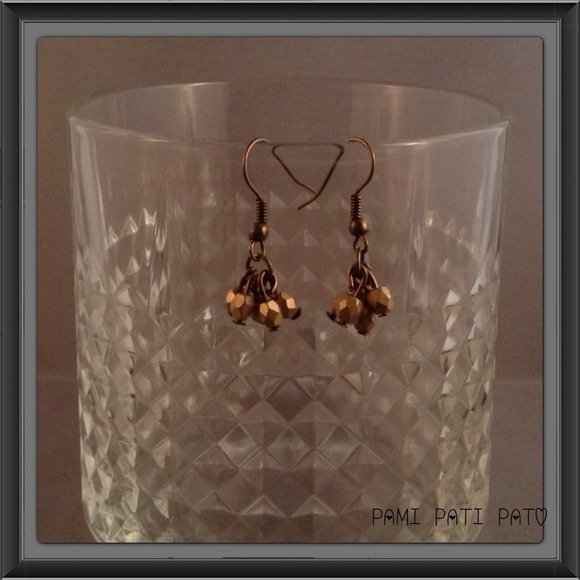 Earrings - Picture 3 of 4