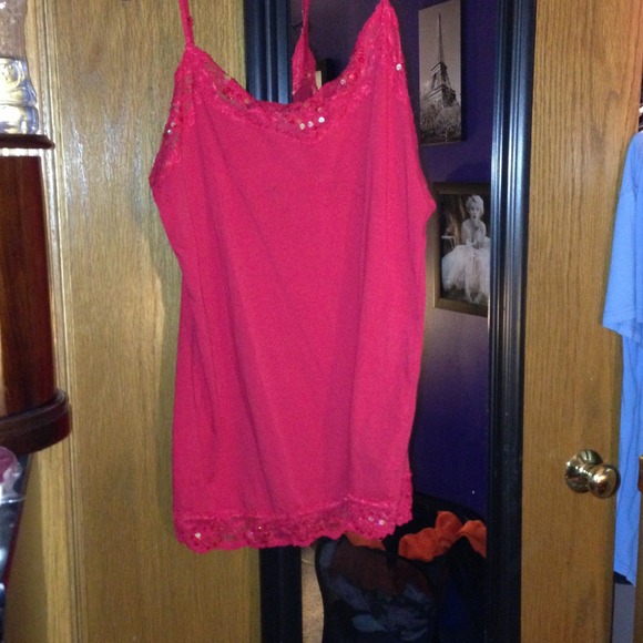 💄Sold💄Red sequins and lace 3X tank top
