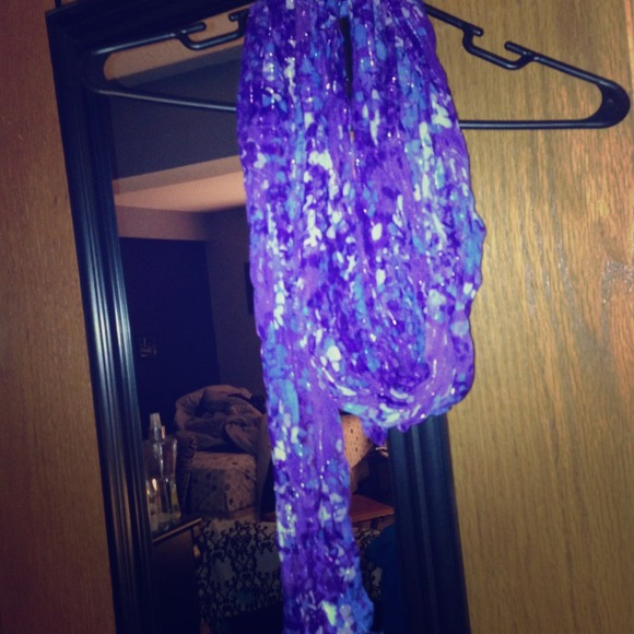 💗SOLD💗Purple,white and blue sparkly scarf