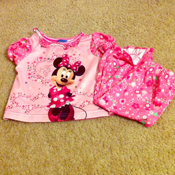 🚫🚫SOLD🚫🚫Disney brand Minnie Mouse Pajamas