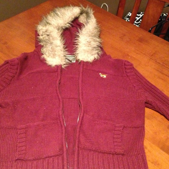 🚫Traded🚫U.S. POLO ASSN SWEATER w/ furry hood