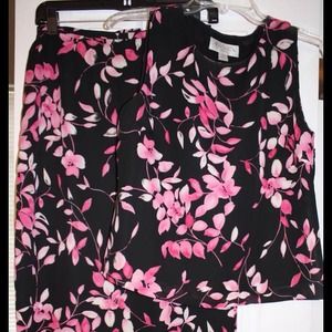 2 piece. Worn once! Skirt 4 petite. Top 6 petite